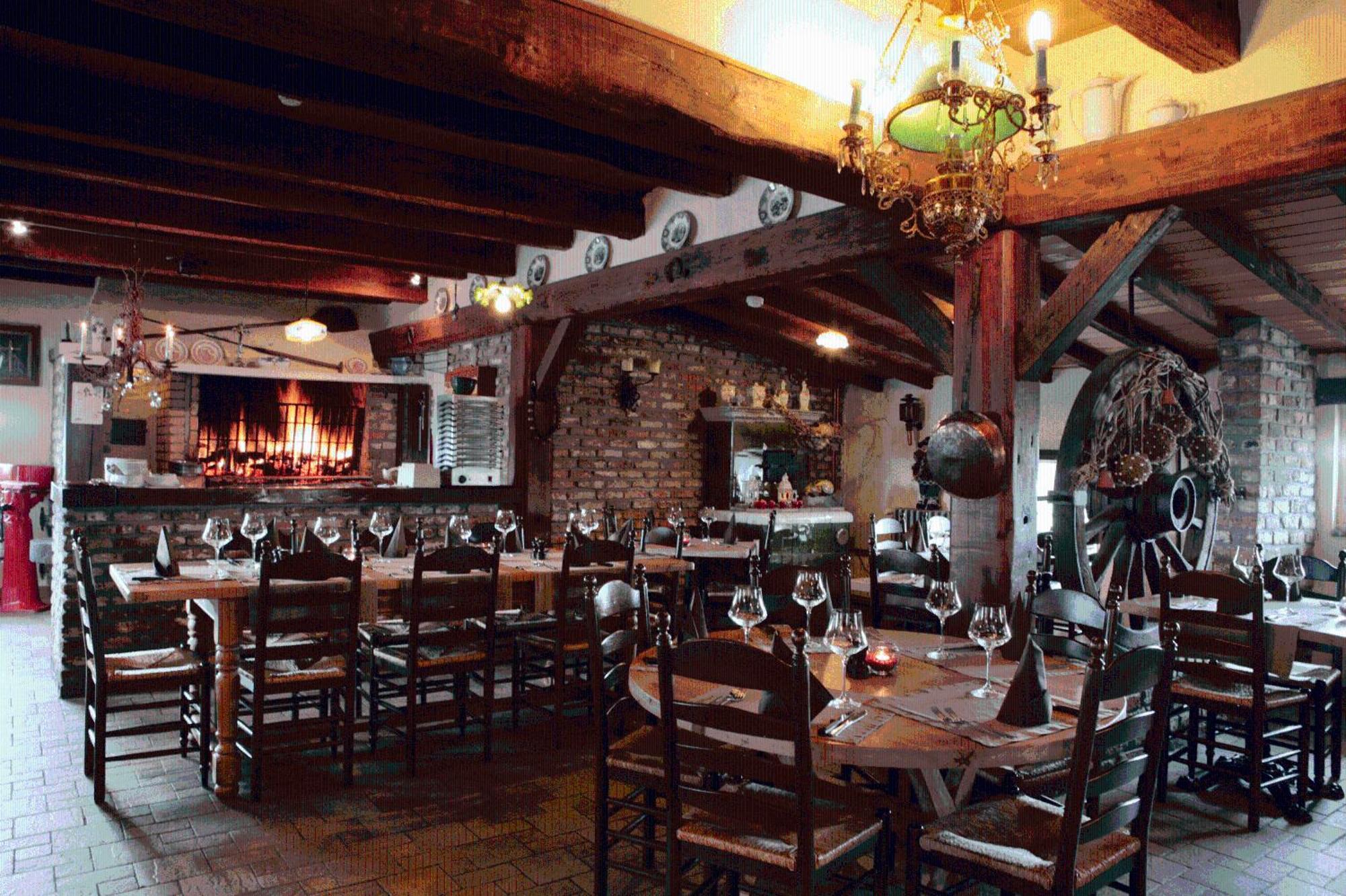 Hotel Restaurant D'Hofstee Zuienkerke Bagian luar foto